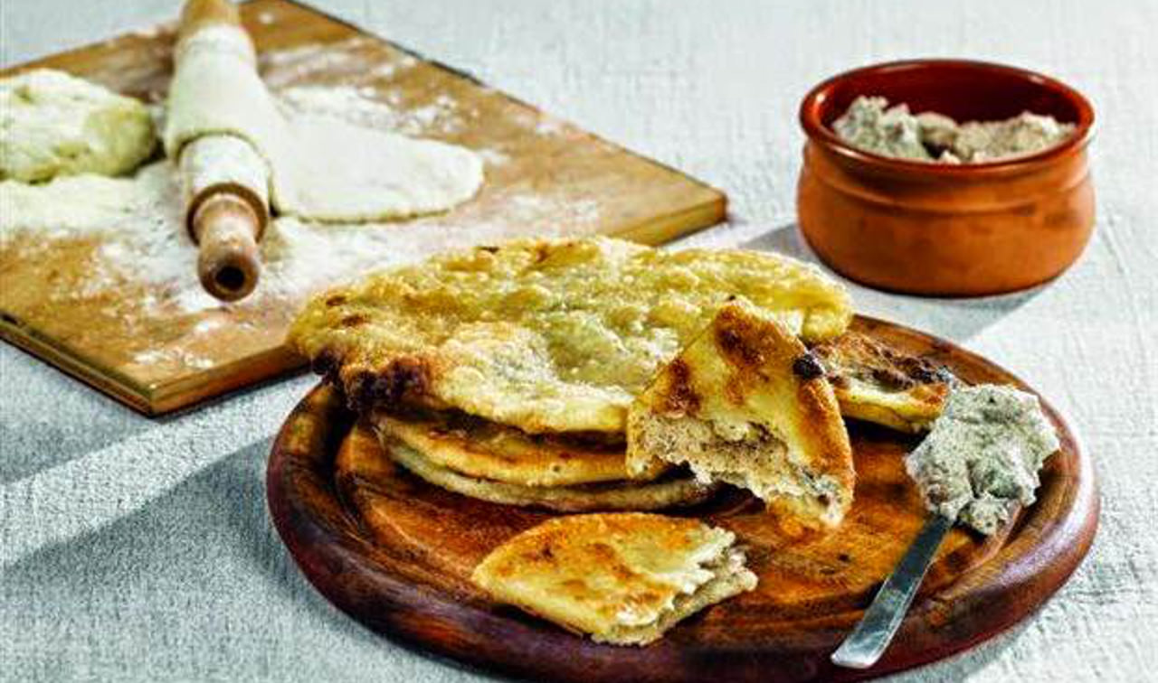 Delicious cretan cheese pie (mizithropita) cretan cheese pie